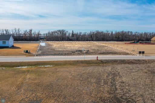 1481 Prairie Lane, Wahpeton, ND 58075