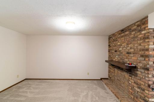 1421 Broadway Avenue S, Sauk Rapids, MN 56379