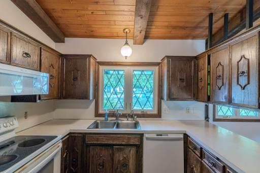1421 Broadway Avenue S, Sauk Rapids, MN 56379