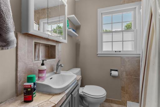 1205 9th Street NE, Rochester, MN 55906