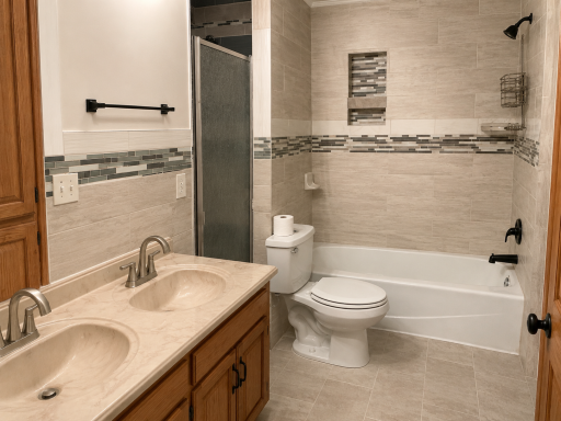 7362 51st Street N, Oakdale, MN 55128