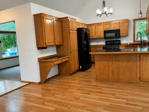 7362 51st Street N, Oakdale, MN 55128