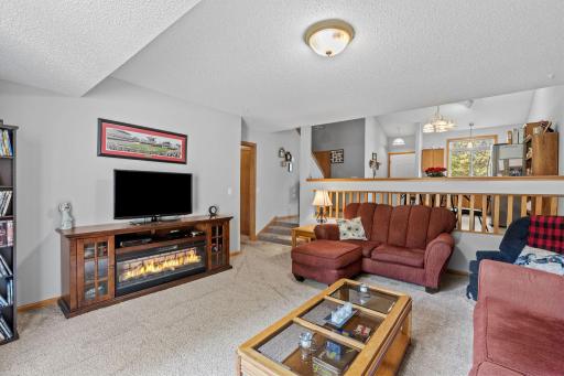 1585 Chartreux Avenue, Shakopee, MN 55379
