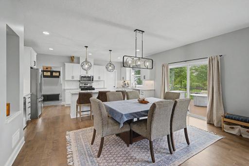 6694 Lakeview Circle NE, Albertville, MN 55301