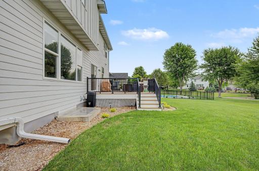 6694 Lakeview Circle NE, Albertville, MN 55301