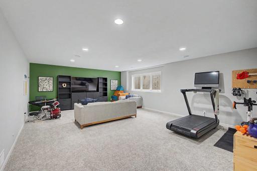 Lower Level Family Room | 6694 Lakeview Circle
