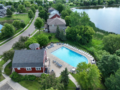 6694 Lakeview Circle NE, Albertville, MN 55301