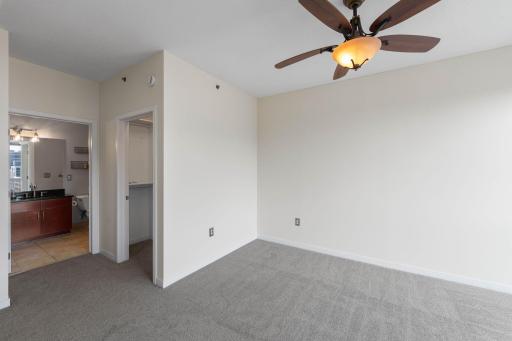 Minneapolis, MN 55404