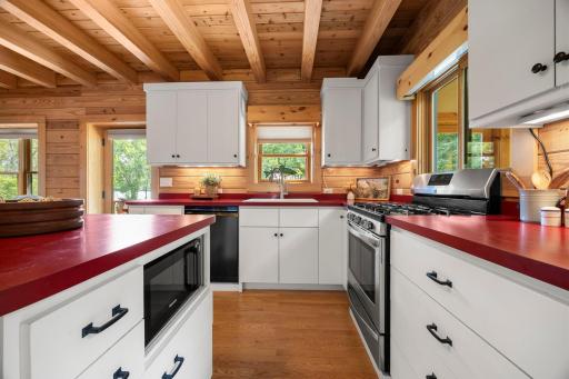 5840 Christmas Lake Road, Excelsior, MN 55331