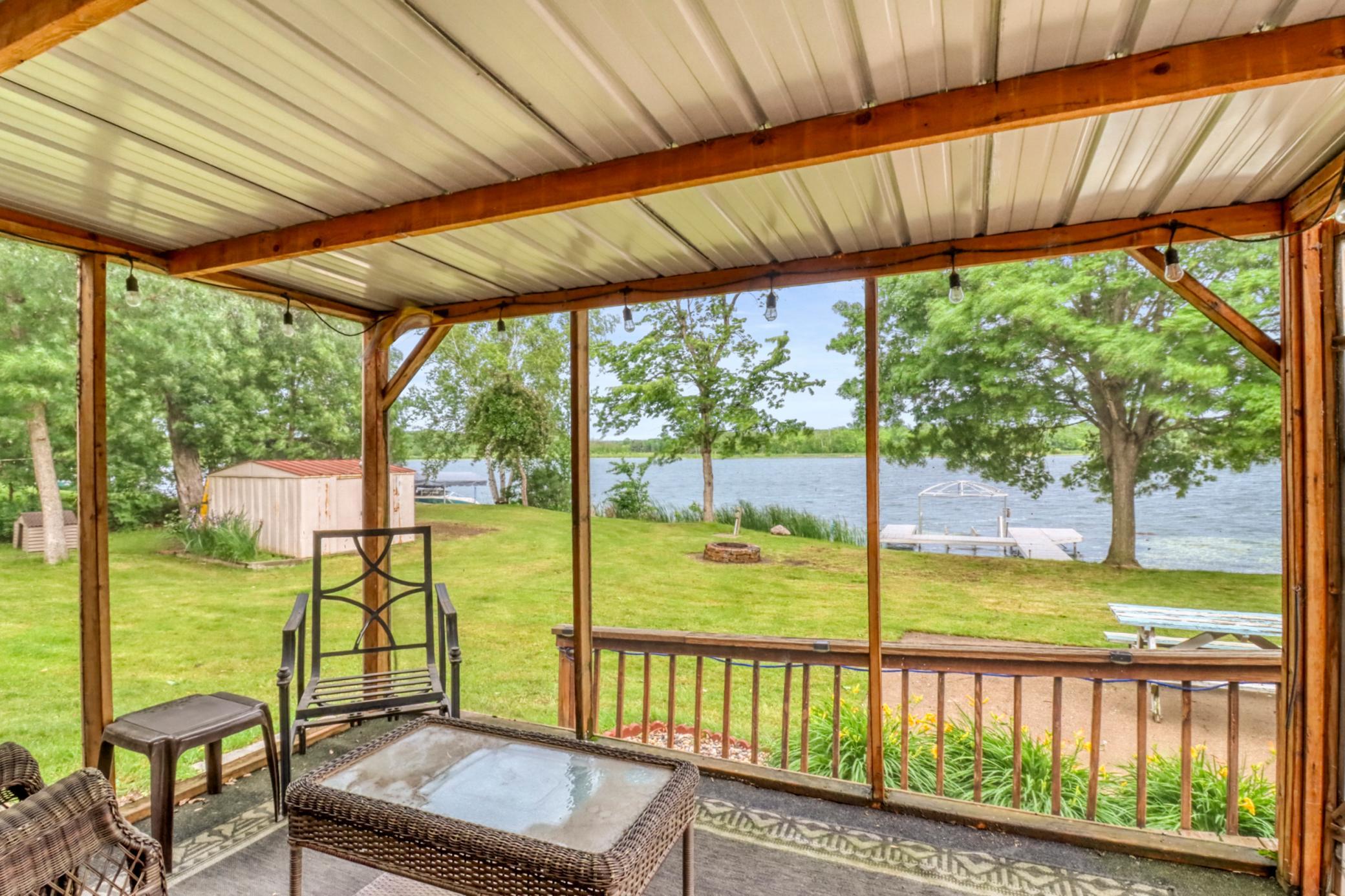Exterior_screened porch1_1.JPG