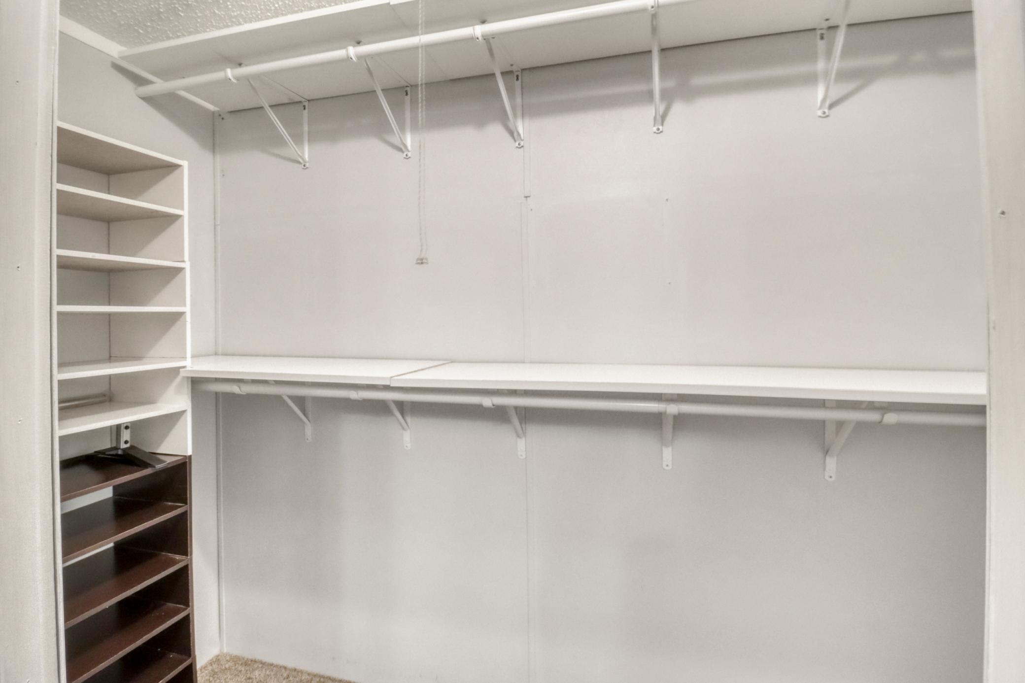 Primary Closet1_1.JPG