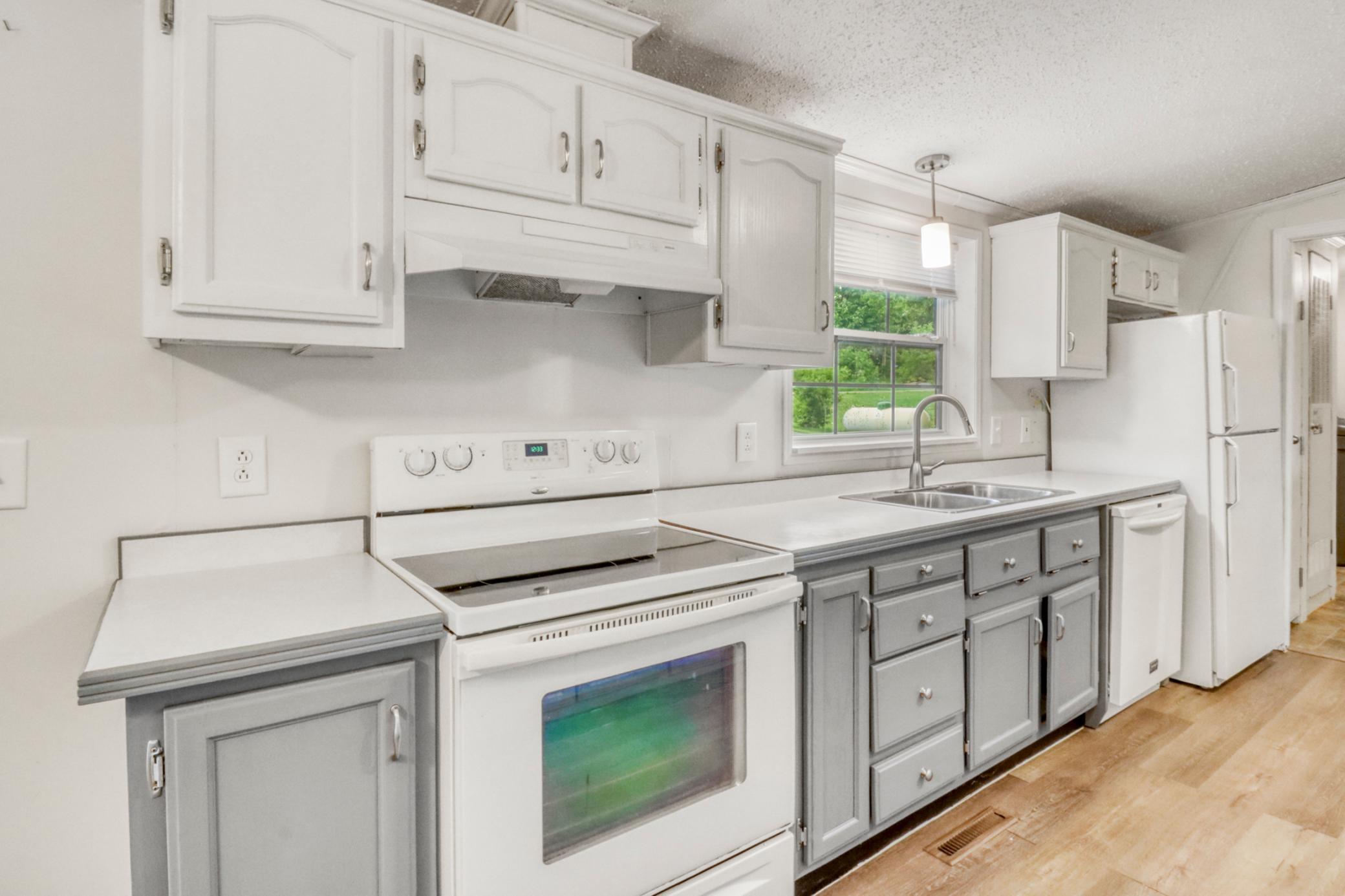 Kitchen1_7.JPG