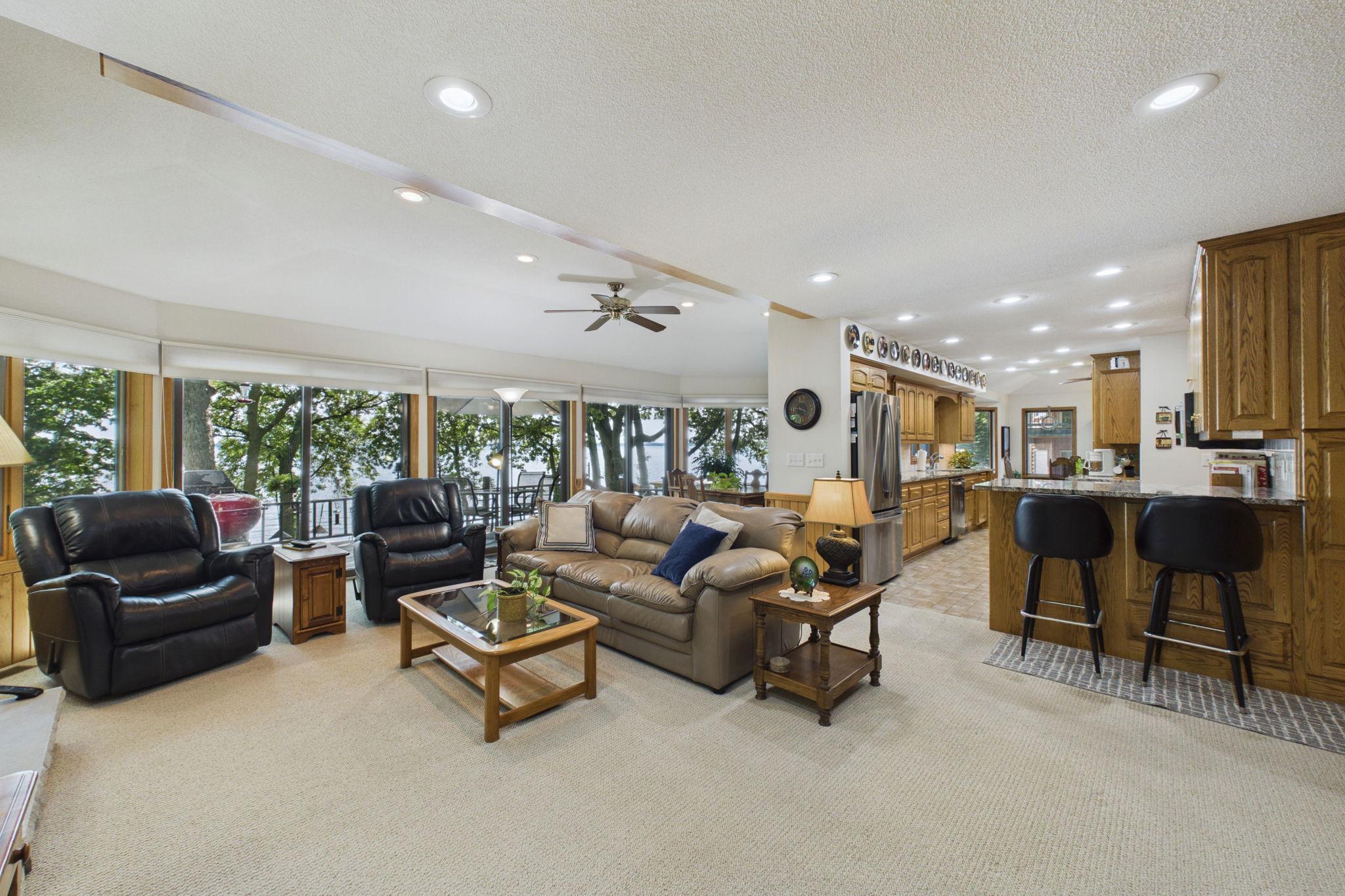 Living room and Breakfast Bar