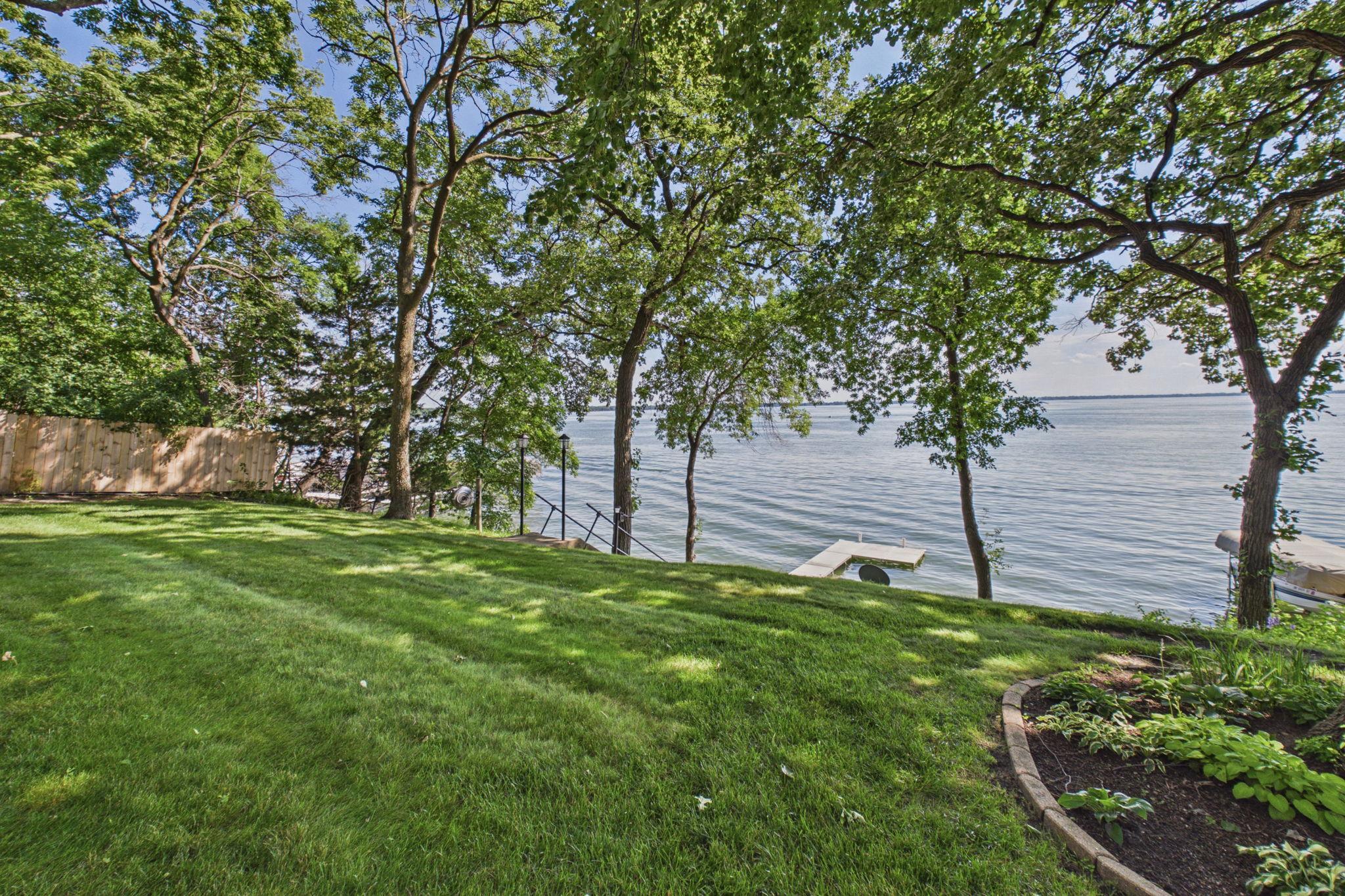 Lakeside Yard