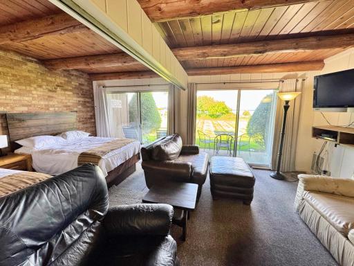 9201 Breezy Point Drive, 106, Breezy Point, MN 56472