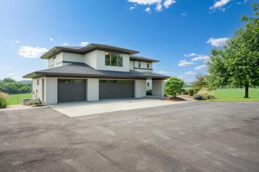 15157 County 11 Boulevard, Pine Island, MN 55963