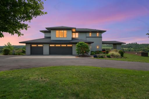 15157 County 11 Boulevard, Pine Island, MN 55963