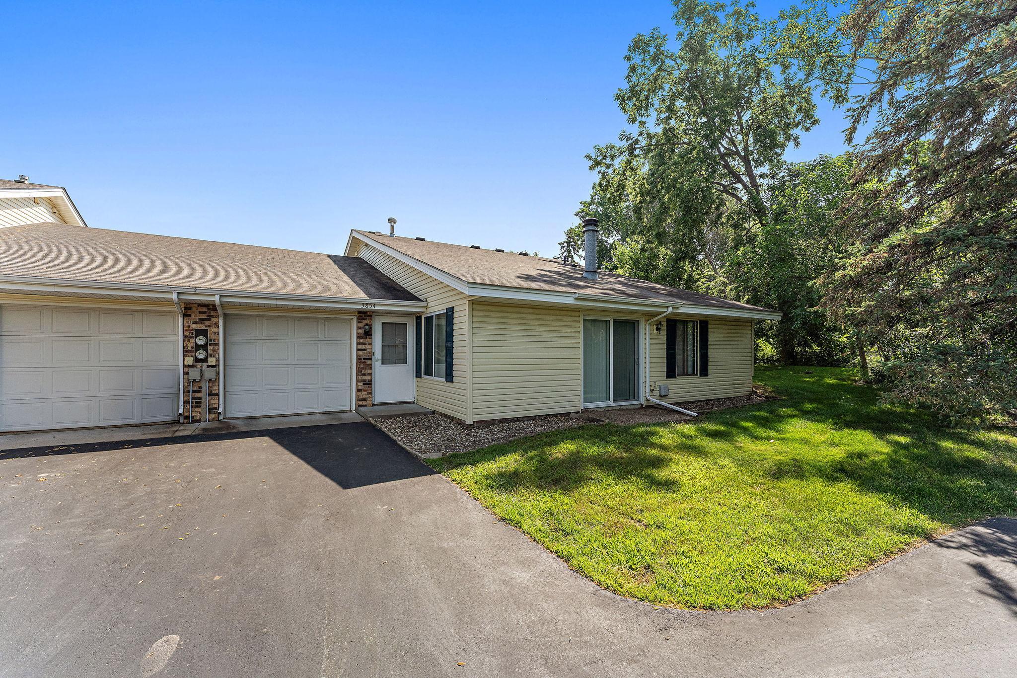 3854 Heather Dr