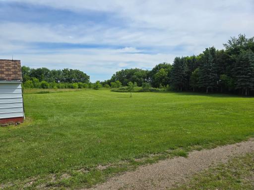 10466 County Highway 18, Ulen, MN 56585