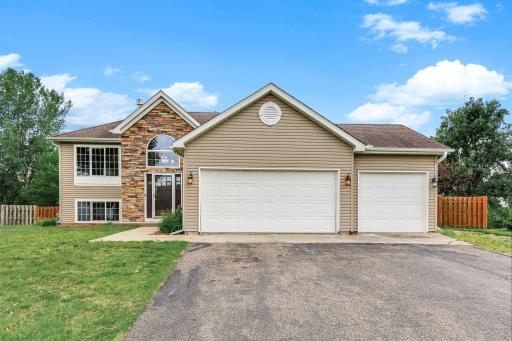 9945 42nd Street NE, Saint Michael, MN 55376