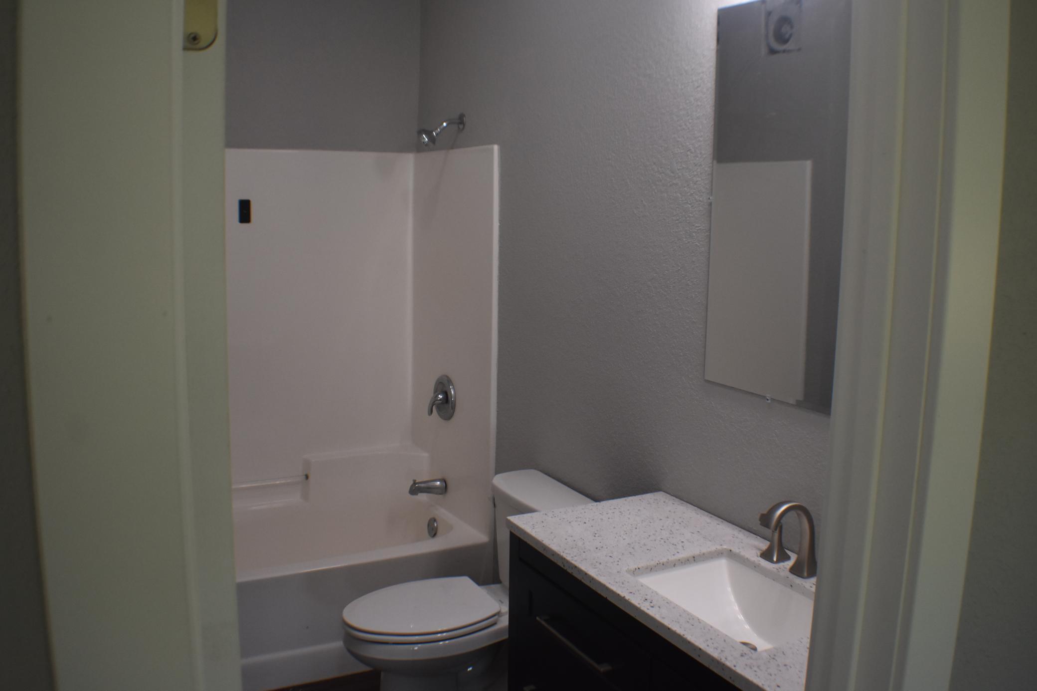 Upper Level Full Bath