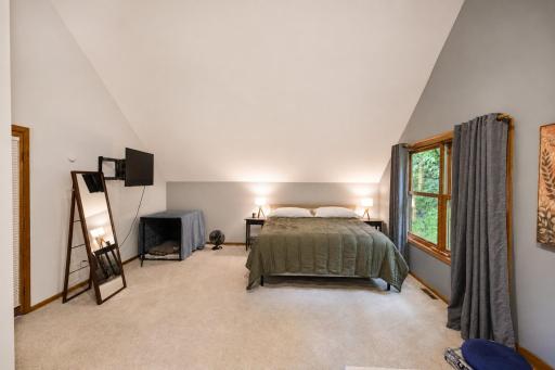 950 E Belvista Drive, North Mankato, MN 56003