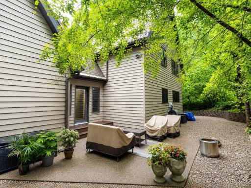 950 E Belvista Drive, North Mankato, MN 56003