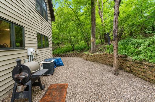950 E Belvista Drive, North Mankato, MN 56003