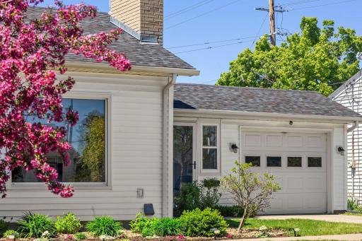 3722 Rhode Island Avenue S, Minneapolis, MN 55426