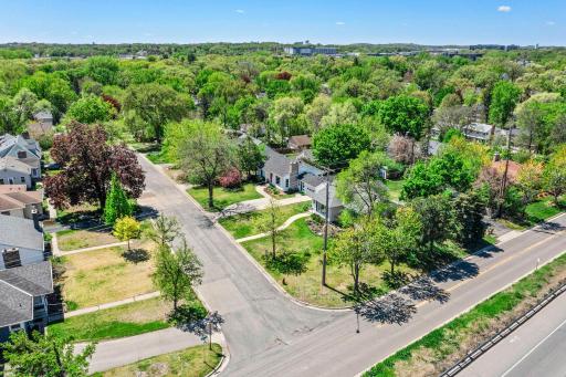 3722 Rhode Island Avenue S, Minneapolis, MN 55426