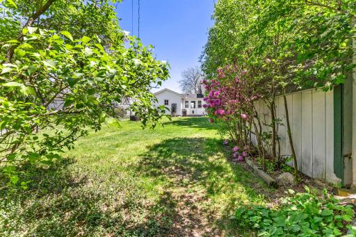 3722 Rhode Island Avenue S, Minneapolis, MN 55426