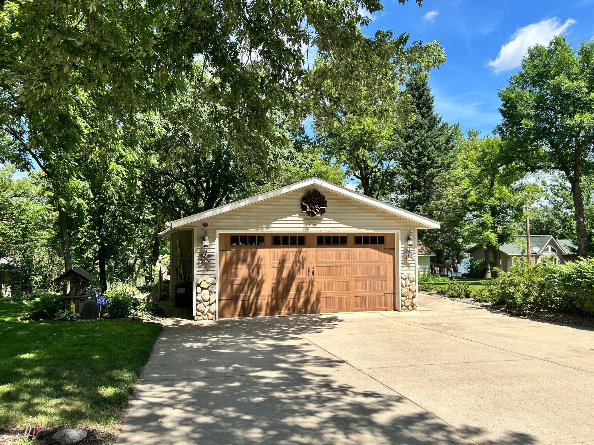 Great 22 x 40 double garage that is finished insulated and heated.