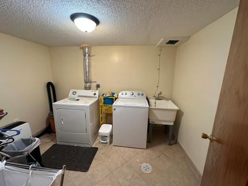 LaundryRoom.jpg