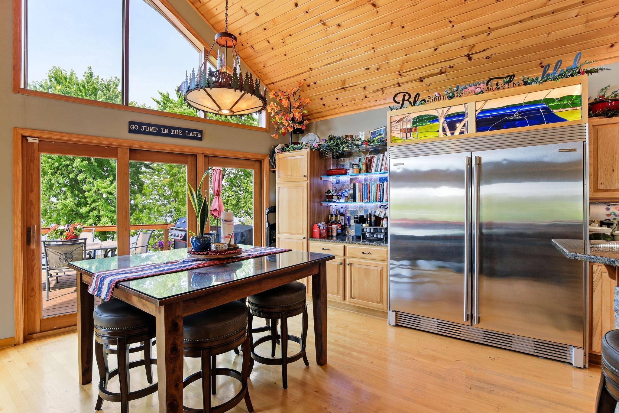 Kitchen/Dining