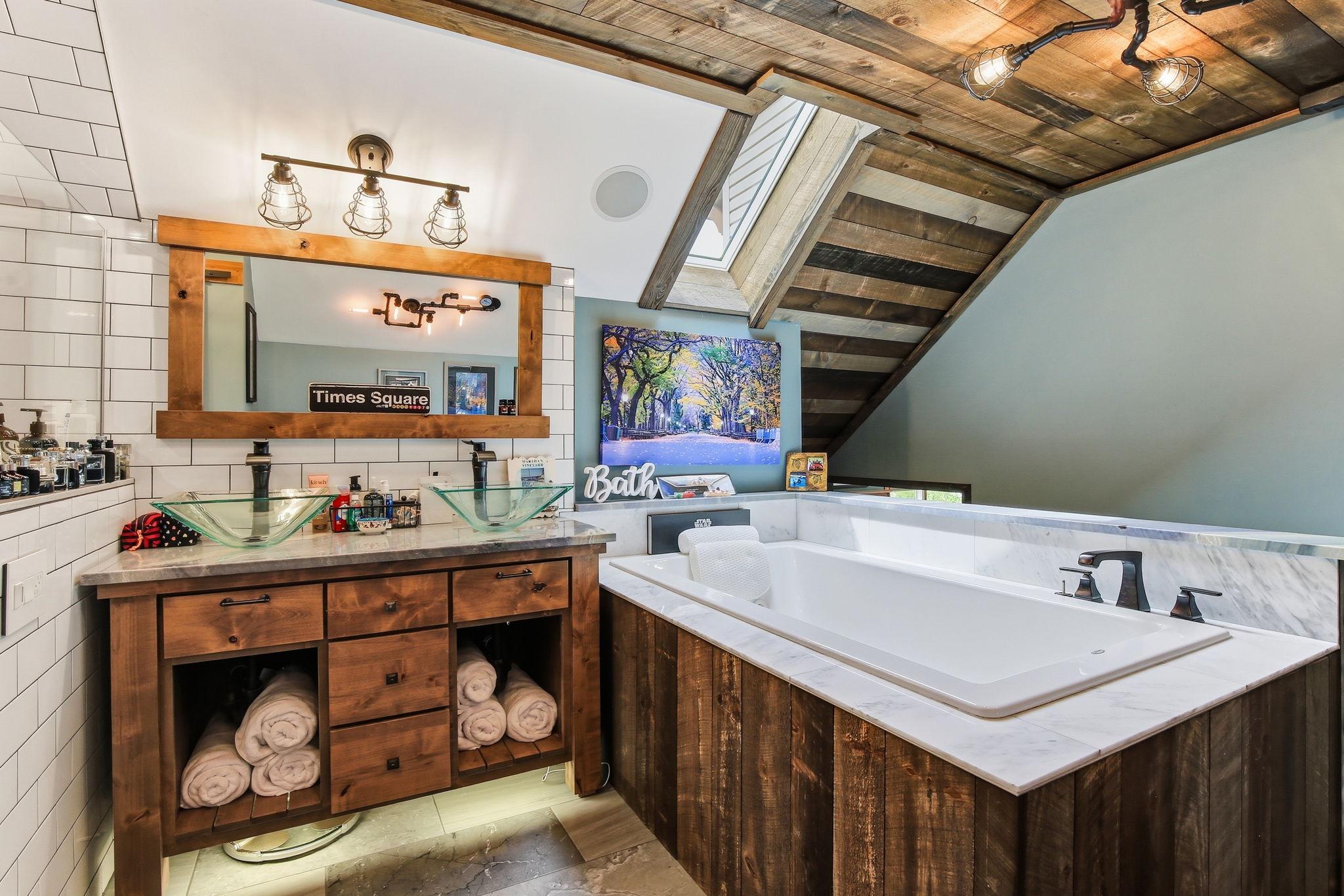 Primary En Suite