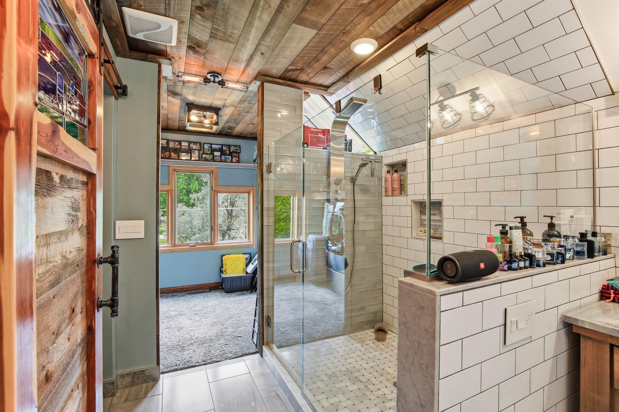 Primary En Suite