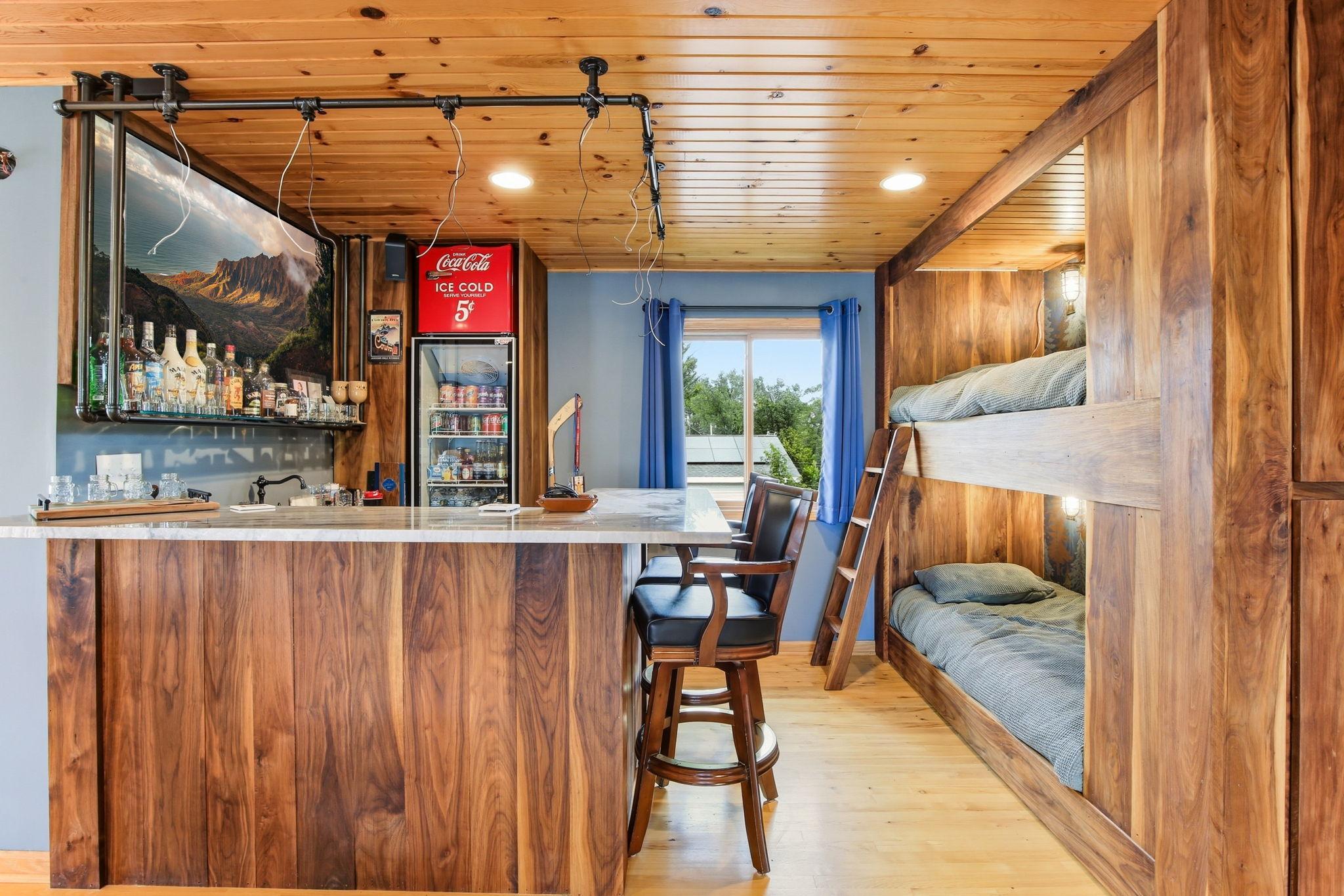 LOFT