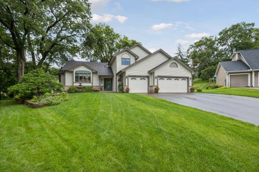 13480 Georgia Court, Apple Valley, MN 55124