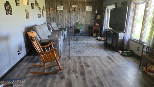 14977 690th Avenue, Adams, MN 55909