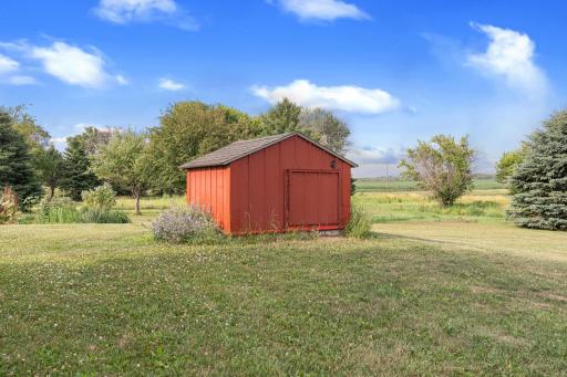 51413 150th Street, Austin, MN 55912