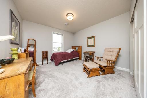 1696 73rd Street W, Inver Grove Heights, MN 55077