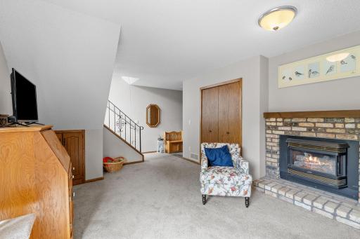 8545 Maplebrook Parkway N, Minneapolis, MN 55445