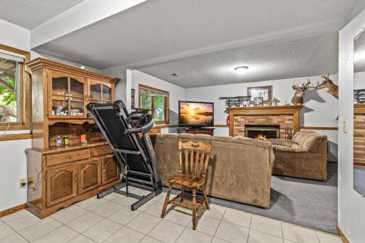 6672 Dawn Way, Inver Grove Heights, MN 55076