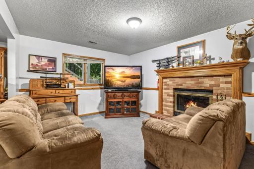 6672 Dawn Way, Inver Grove Heights, MN 55076