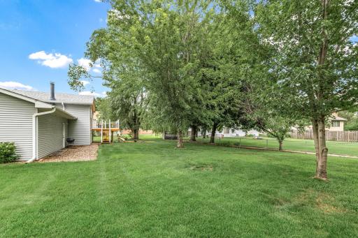 6672 Dawn Way, Inver Grove Heights, MN 55076