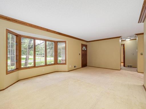 5801 114th Avenue N, Champlin, MN 55316