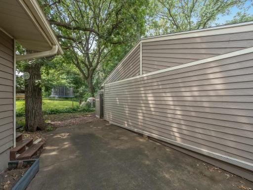 5801 114th Avenue N, Champlin, MN 55316