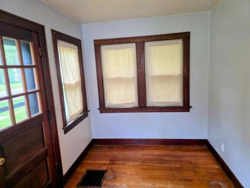Front porch/entry