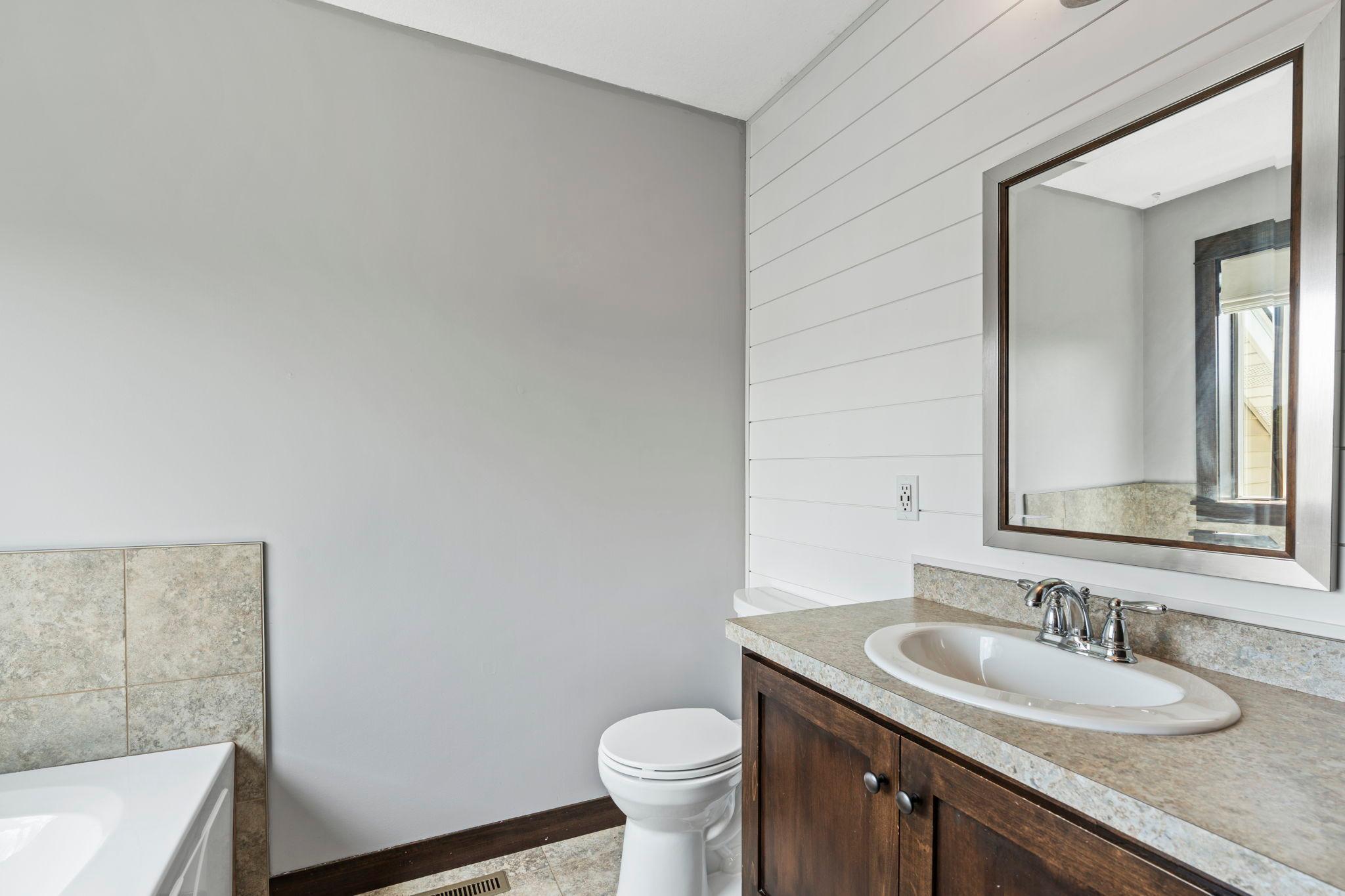 32-web-or-mls-DSC01180.JPG
