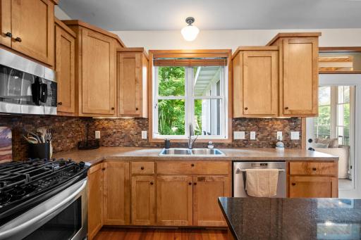 15692 Enfield Avenue N, Hugo, MN 55038
